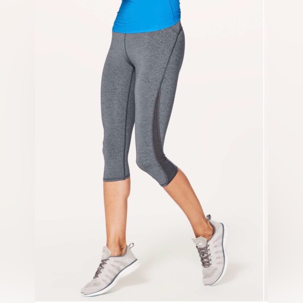 Lululemon Train Times Crop 17”, Size 4, EUC, $88 New, Heathered black